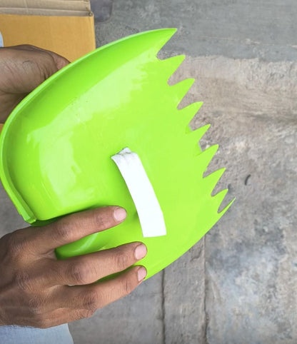 Leaf Scoops Hand Rakes 2 Pcs